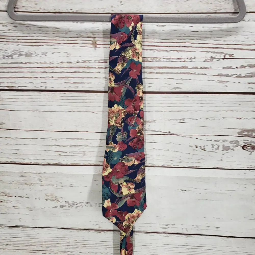 Hunting Horn Classics Men's Floral 100%Silk Handmade Neck Tie